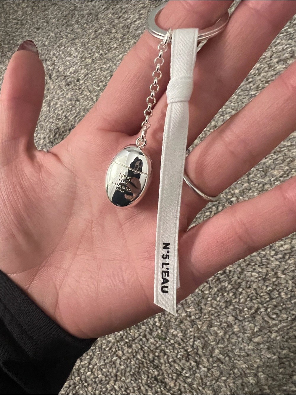CHANEL Silver Oval Charm Keychain with White Ribbon no 5 perfume